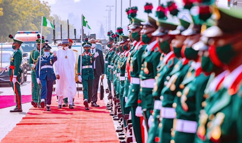 Armed Forces Remembrance Day: Buhari, Osinbajo, others honour fallen heroes  - First News NG